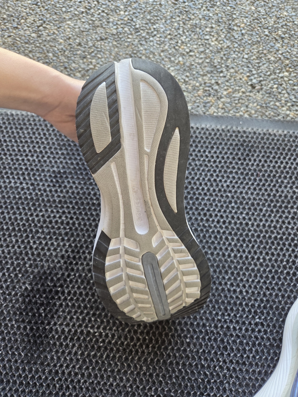 Saucony Women's Blue Running Shoe - Cushioned Support - Picture 3 of 7